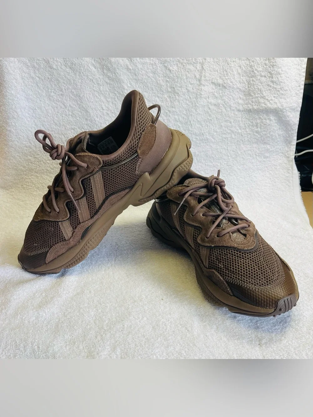 ADIDAS Ozweego Sneakers Size US W 10 / M 9 Brown Athletic Shoes